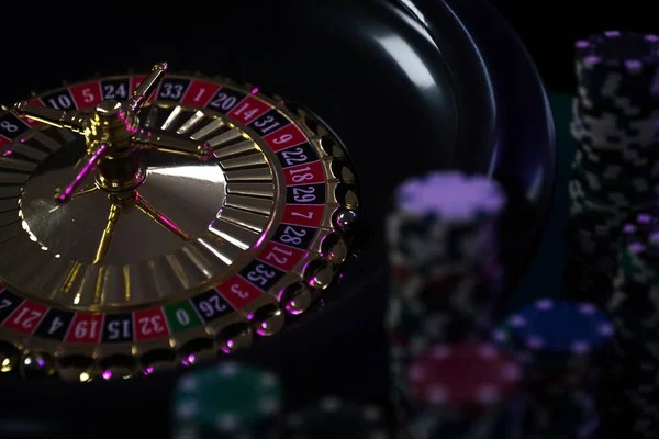 Starburst gameplay showing a winning combination and payout display